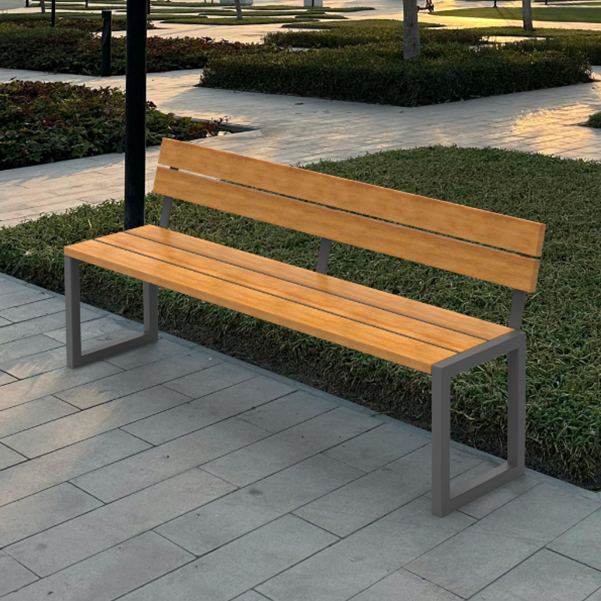 Banco Square